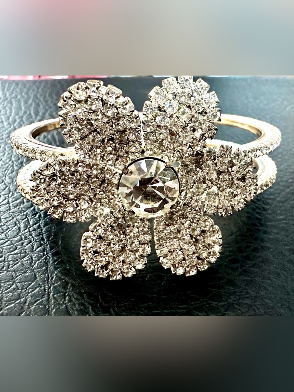 Crystal Floral Pavé Bracelet - Silver Sparkle